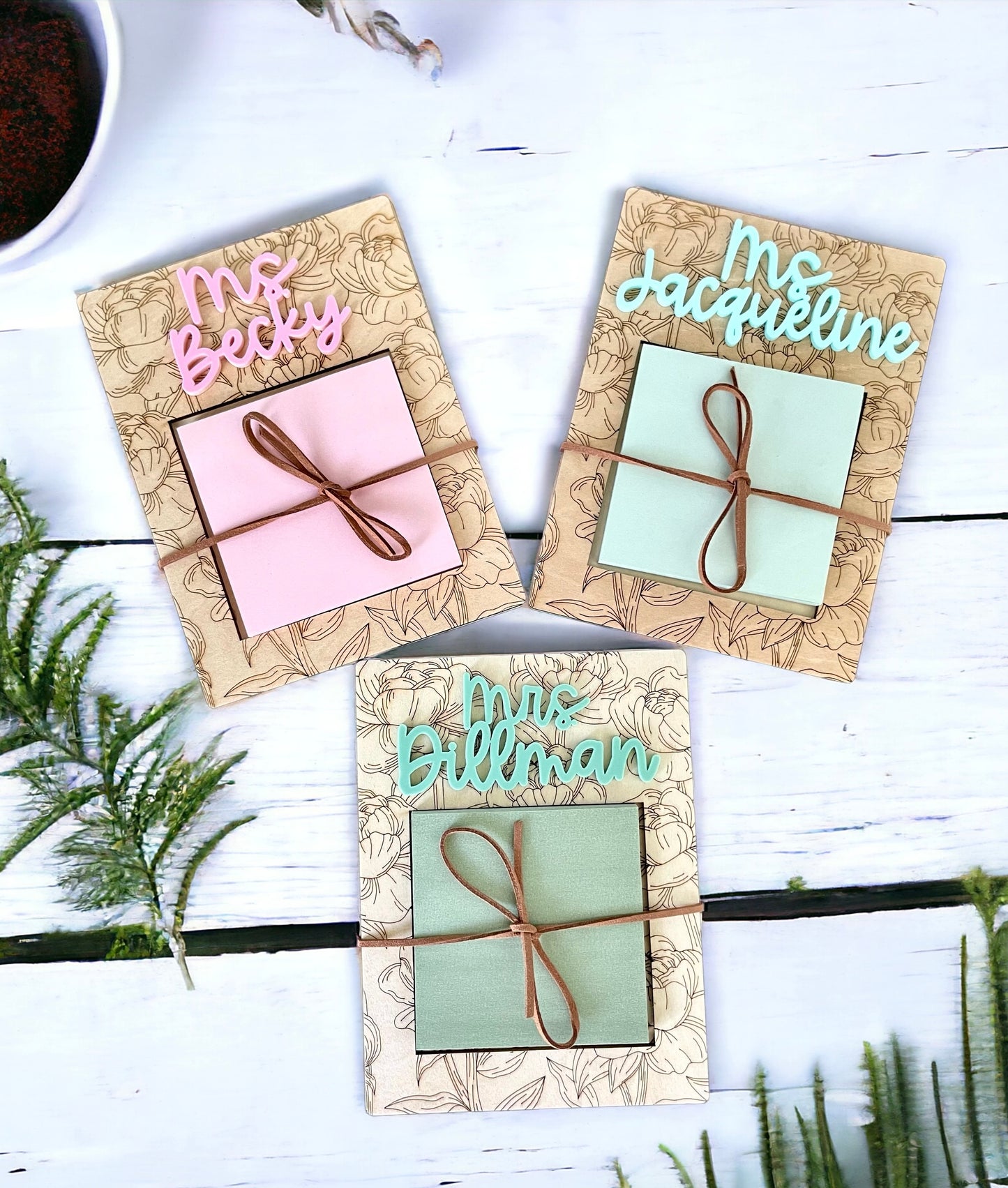 Floral Post It Note Holder